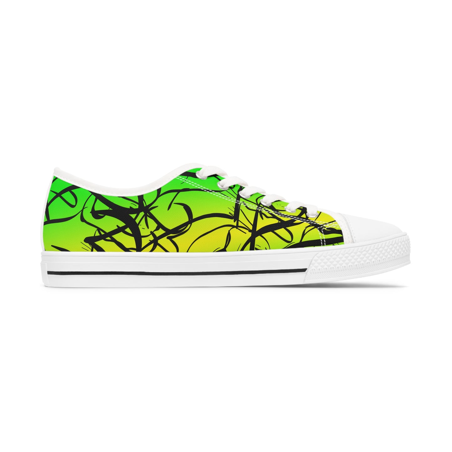 Dog and Cat on Green    Women's Low Top Sneakers