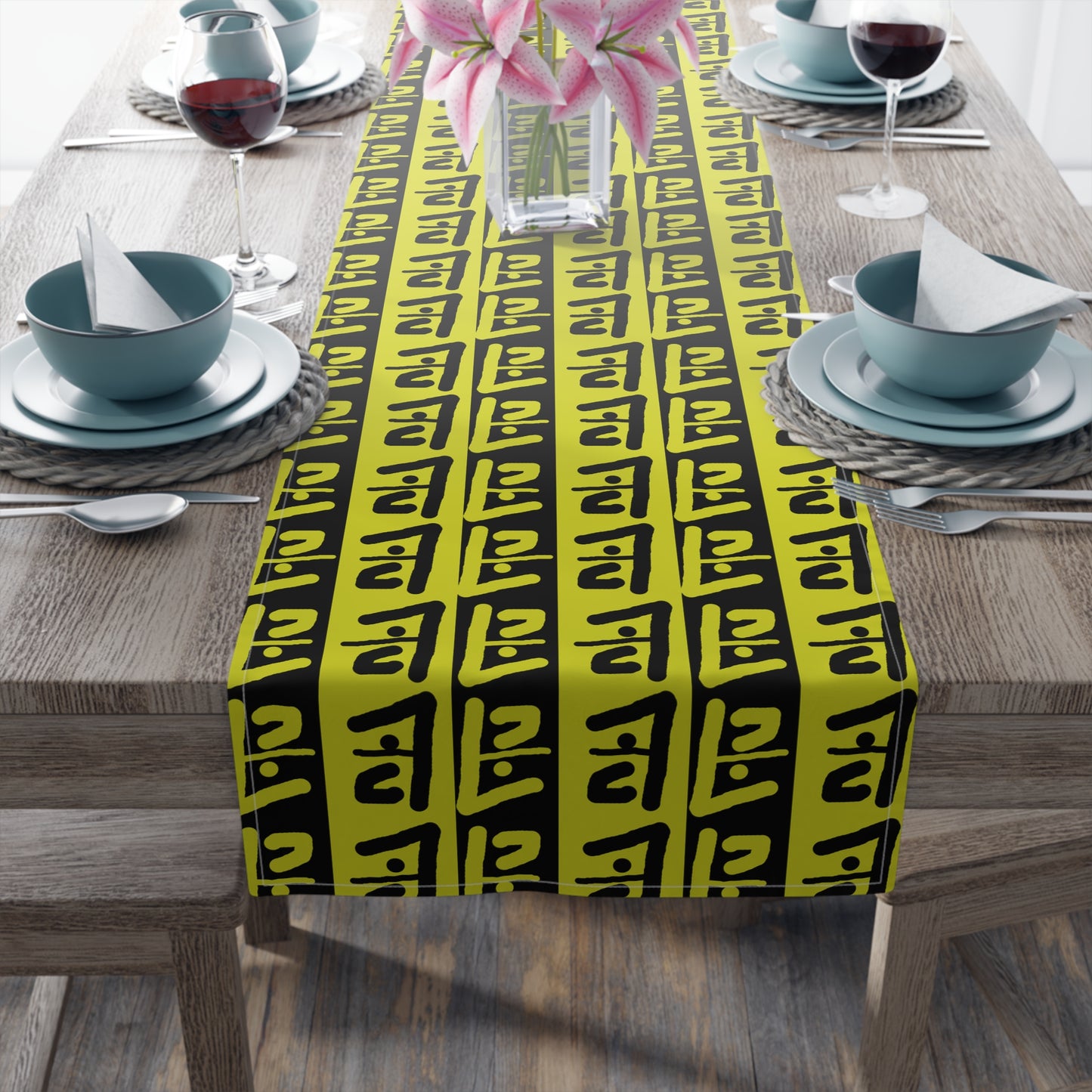 Black & Gold Q Table Runner (Cotton, Poly)