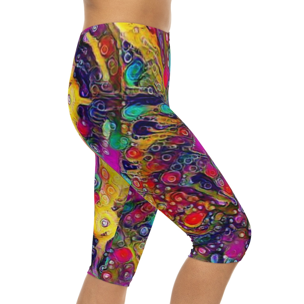 Yellow Sparks Women’s Capri Leggings (AOP)